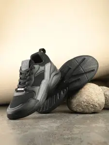 OFF LIMITS Men Mesh Running Shoes