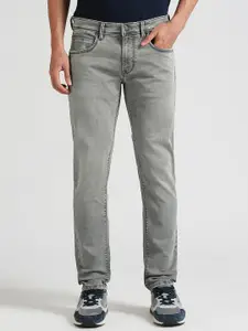 Pepe Jeans Men Tapered Fit Low Rise Clean Look Stretchable Jeans