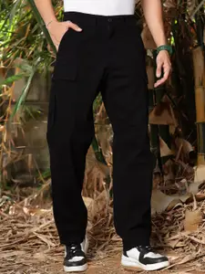 Roadster Men Pure Cotton Loose Fit Cotton Regular Trousers