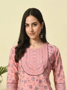 GLOWWORLD Ethnic Motifs Printed Round Neck Straight Kurta