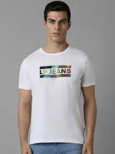 Louis Philippe Jeans Typography Printed Pure Cotton Slim Fit T-shirt