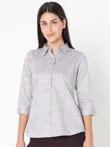 NOT SO PINK Smart Floral Printed Cotton Casual Shirt