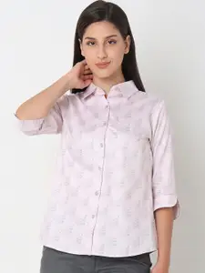 NOT SO PINK Smart Abstract Printed Cotton Casual Shirt