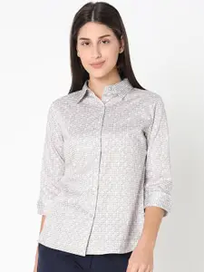 NOT SO PINK Smart Geometric Printed Spread Collar Cotton Casual Shirt