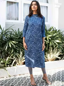 HAY Geometric Printed Boat Neck Straight Kurta
