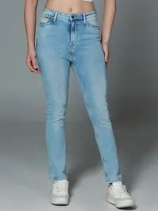 High Star Women Stove Pipe fit High-Rise Clean Look Light Fade Cotton Jeans