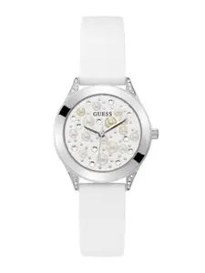 GUESS Women Trend Pearl Dial Analogue Watch - GW0381L1