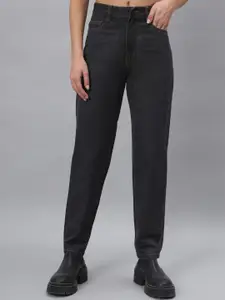 GUTI Women Boyfriend Fit High-Rise Clean Look Stretchable Jeans