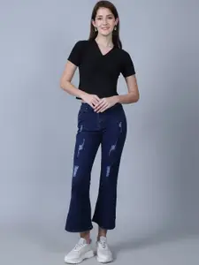 urSense V-Neck Pure Cotton V-Neck Top & Mildly Distressed Jeans
