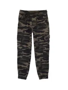Gini and Jony Boys Camouflage Printed Mid Rise Cotton Cargo Joggers