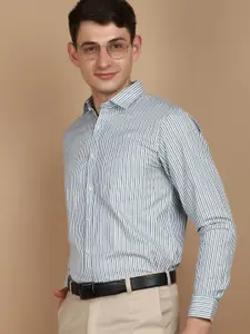 V-Mart Long Sleeves Spread Collar Cotton Opaque Striped Formal Shirt