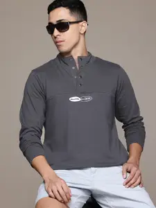The Roadster Lifestyle Co. Mock collar Sweatshirt
