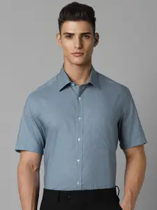 Louis Philippe Spread Collar Short Sleeves Cotton Formal Shirt