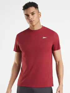 Reebok Round Neck Statement T-shirt