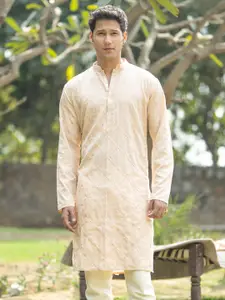 VASTRAMAY Long Sleeves Mandarin Collar Cotton Thread Work Kurta