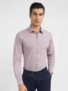Raymond Textured Pure Cotton Slim Fit Formal Shirt