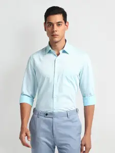 Arrow Men Opaque Geometric Pattern Liberty Classic Fit Formal Shirt