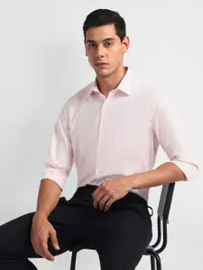 Arrow Men Micro Ditsy Spread Collar Cotton Formal Shirt