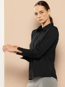 her by invictus Regular-Fit Spread Collar Casual Shirt