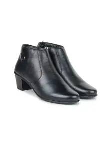 Zoom Shoes Women Textured Round Toe Leather Boots