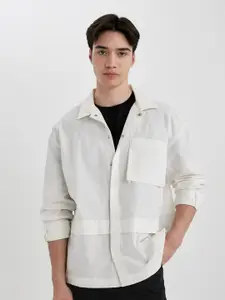 DeFacto Men Opaque Casual Shirt