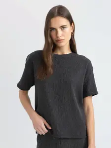 DeFacto Round Neck Casual T-shirt