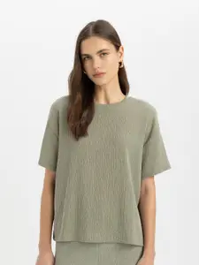 DeFacto Self Designed Drop-Shoulder Sleeves Casual T-shirt