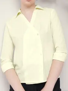 DressBerry Solid Spread Collar Semi Formal Shirt