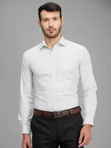 Park Avenue Checked Slim Fit Cotton Opaque Formal Shirt