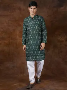 Exotic India Men Bandhani Printed Regular Sequinned Kurta with Pyjamas