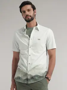 Andamen Premium Slim Fit  Abstract Printed Spread Collar Short Sleeves Cotton Casual Shirt