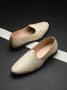 San Frissco Men Square Toe Embroidered Mojaris