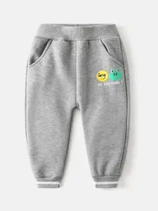 StyleCast Boys Regular Fit Jogger