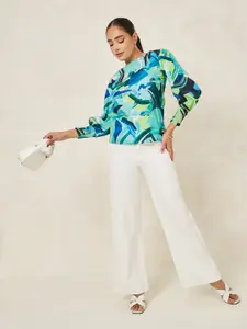 Styli Women Printed Boat Neck Top With Elasticated Cuff