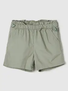 max Girls Solid Mid-Rise Regular Fit Cotton Casual Shorts
