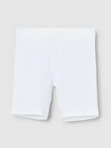 max Girls Solid Mid-Rise Regular Fit Cotton Casual Shorts