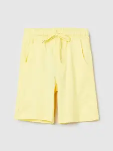 max Boys Solid Mid-Rise Regular Fit Cotton Casual Shorts