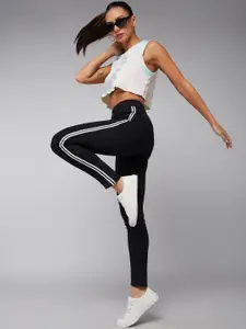 DOLCE CRUDO Women Slim Fit Striped Clean Look Stretchable Jeans