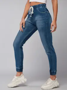 DOLCE CRUDO Women Relaxed Fit Clean Look Light Fade Stretchable Jeans