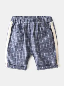 StyleCast Boys Blue Checked Mid Rise Shorts