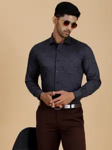 METAL Slim Fit Windowpane Checked Spread Collar Long Sleeves Cotton  Formal Shirt