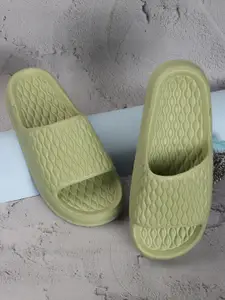 The Roadster Lifestyle Co. Women Sea Green Textured Slider Flip Flops