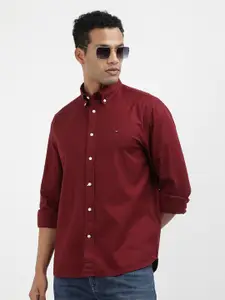 Tommy Hilfiger Men Solid Button-Down Collar Casual Shirt
