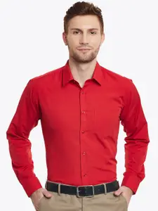 English Navy Men Solid Cherry Red Wrinkle Free Slim Fit Formal Shirt