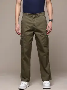 The Roadster Lifestyle Co. Men Straight Fit Pure Cotton Cargos