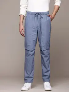 The Roadster Lifestyle Co. Men Loose Fit Trousers