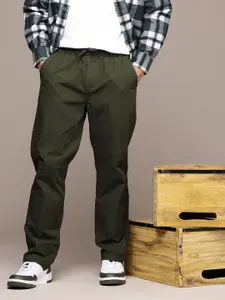 The Roadster Life Co. Men Checked Straight Fit Pure Cotton Chinos Trousers