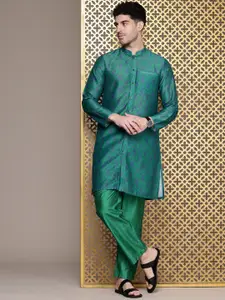 House of Pataudi Floral Printed Mandarin Collar Regular Jashn Kurta with Trousers