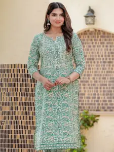 Aramya Paisley Printed Notch Neck Cotton Straight Kurta