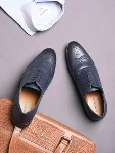 LOUIS STITCH 
Men Textured Formal Lace Up Brogue Shoes